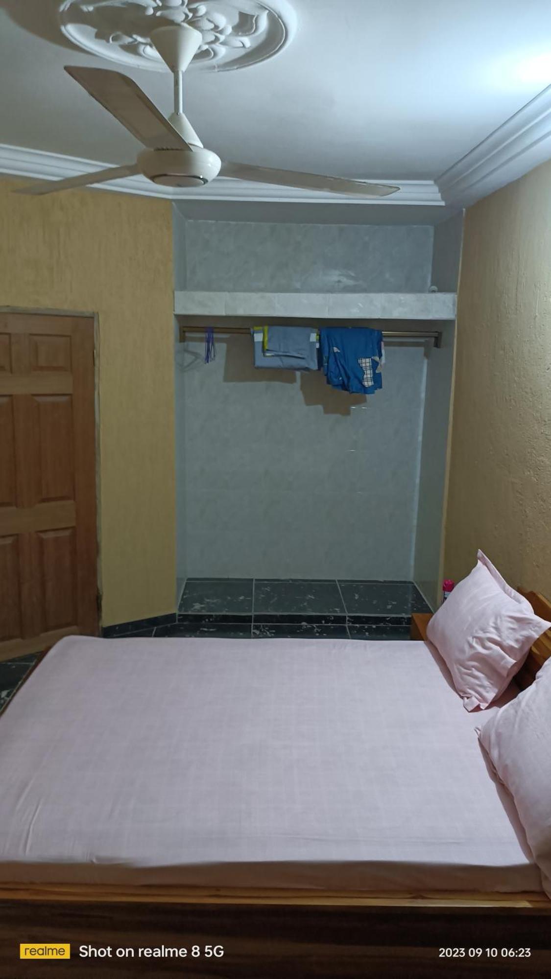 Studio 2 Climatise Et Ventilateur Plafonnier Et Wifi Gratuit A 6 Nuitees De Reservation Hotel Lome Exterior photo