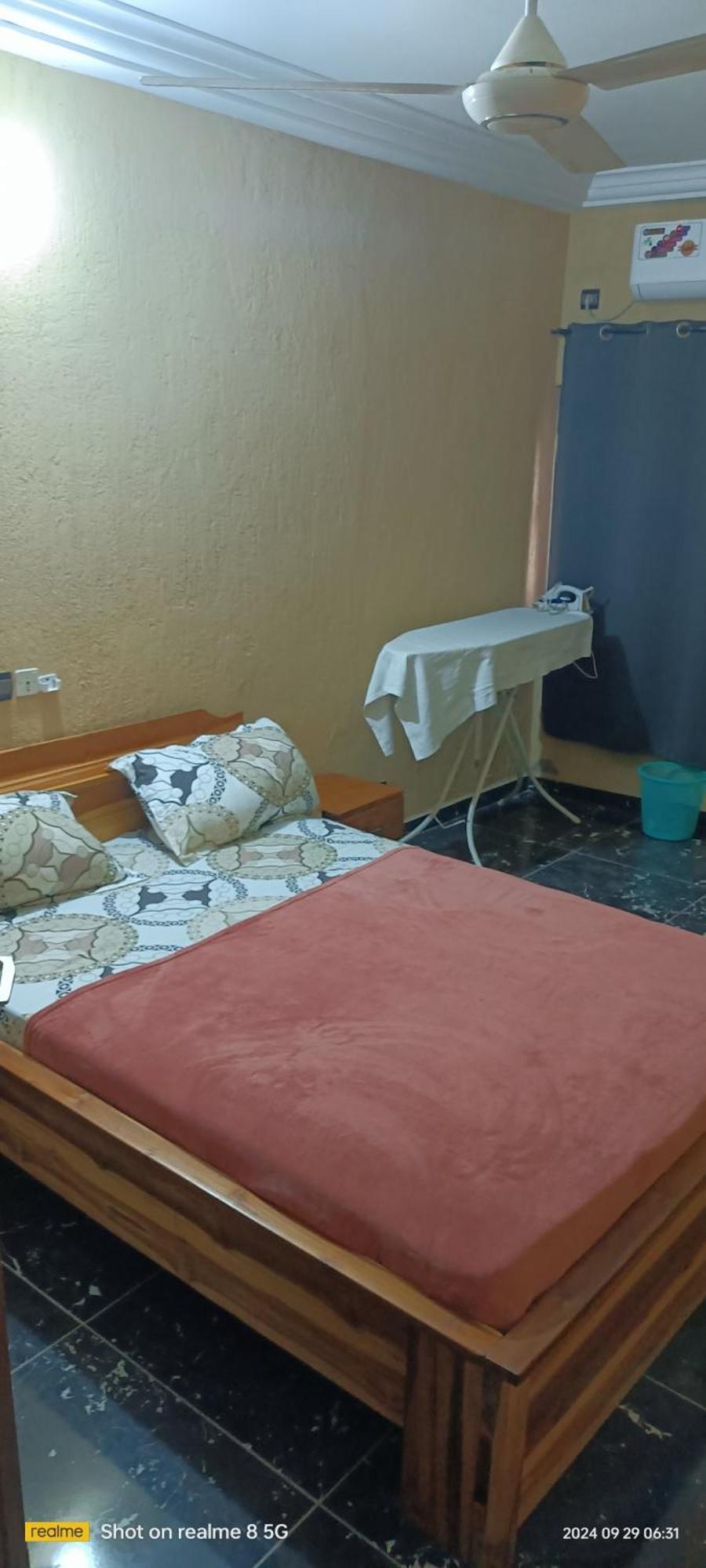 Studio 2 Climatise Et Ventilateur Plafonnier Et Wifi Gratuit A 6 Nuitees De Reservation Hotel Lome Exterior photo